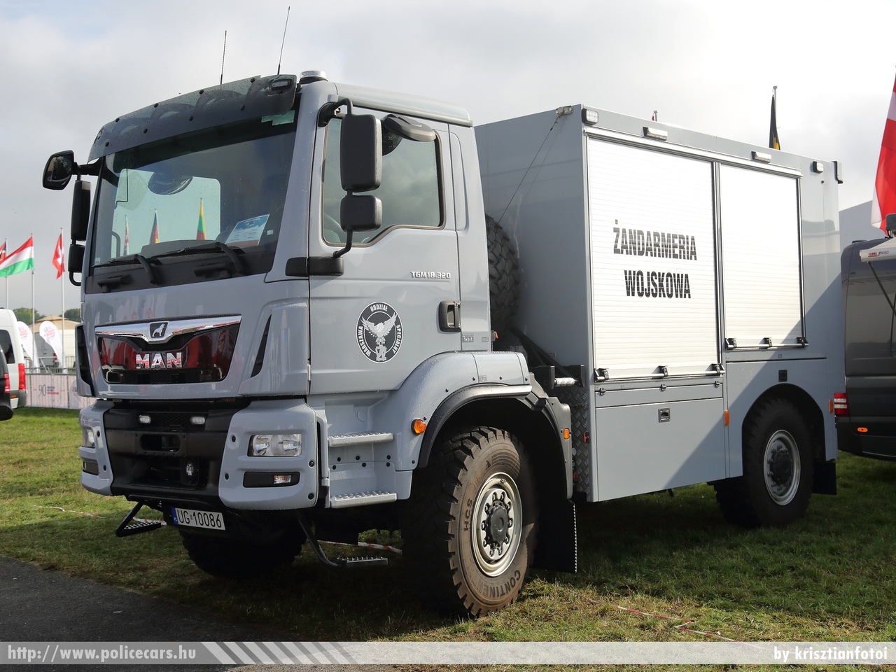 MAN TGM 18.320, tűzszerész, Oddział Specjalny Żandarmerii Wojskowej w Warszawie, fotó: krisztianfotoi
Keywords: lengyel Lengyelország polish Poland rendőr rendőrautó rendőrség military katonai