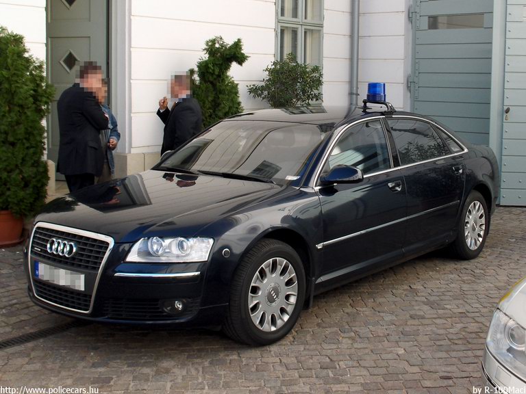 Audi A8, fotó: R-100Maci
