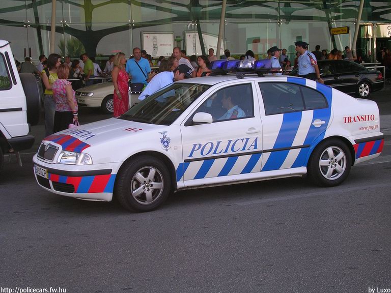 Skoda Octavia, fotó: Luxo
Keywords: rendőr rendőrautó rendőrség portugál Portugália