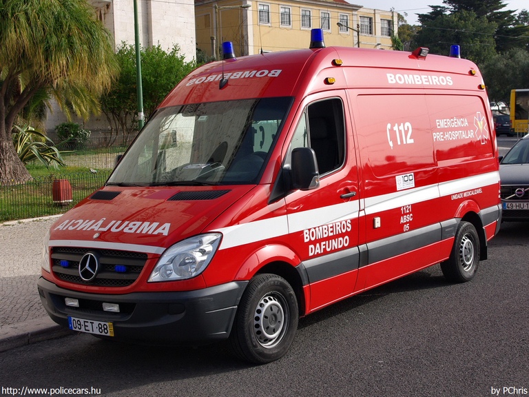 Mercedes Sprinter II, fotó: PChris
Keywords: portugál Portugália mentő mentőautó tûzoltó tûzoltóautó