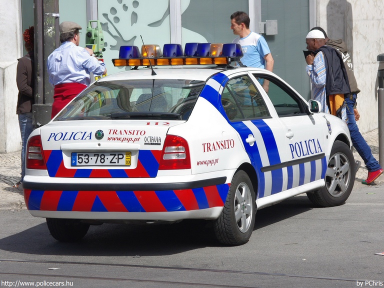 Skoda Octavia, fotó: PChris
Keywords: portugál Portugália rendőr rendőrautó rendőrség