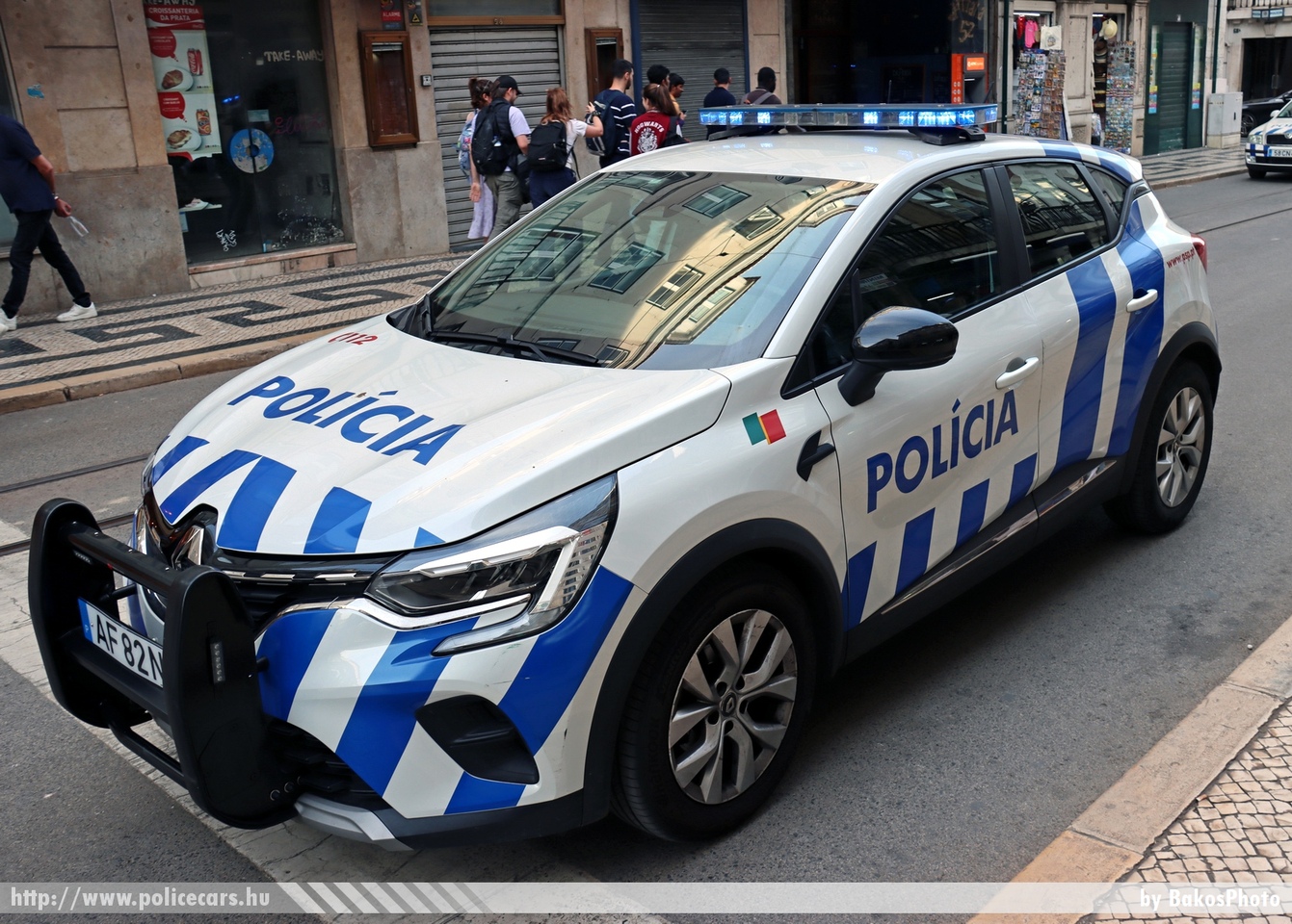 Renault Captur, Polícia de Segurança Pública, fotó: BakosPhoto
Keywords: portugál Portugália rendőr rendőrautó rendőrség Portugalia police policecar portuguese