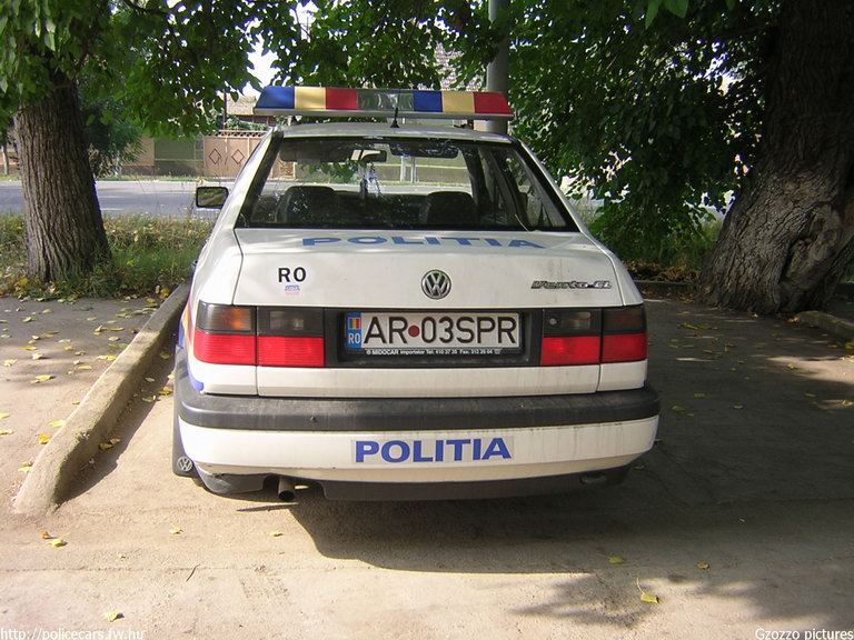 VW Vento, fotó: Gzozzo pictures
Keywords: román Románia rendőrség rendőr rendőrautó