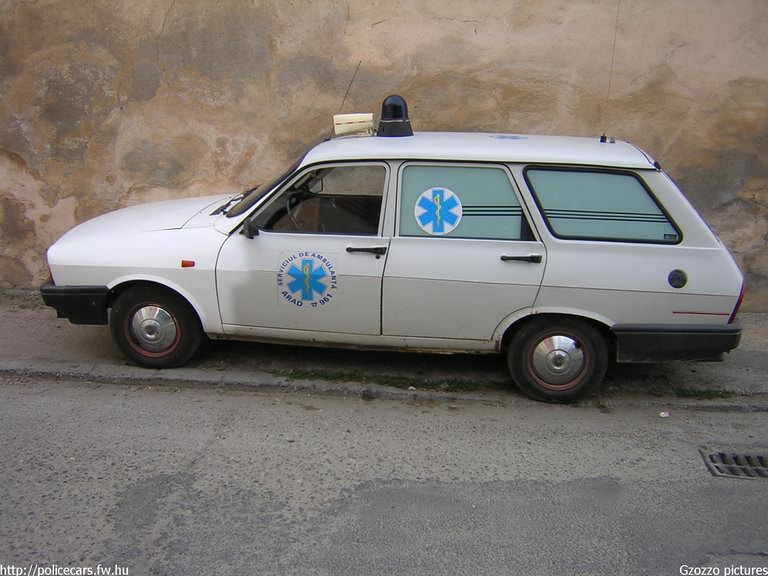 Dacia, fotó: Gzozzo pictures
Keywords: román Románia mentő mentőautó