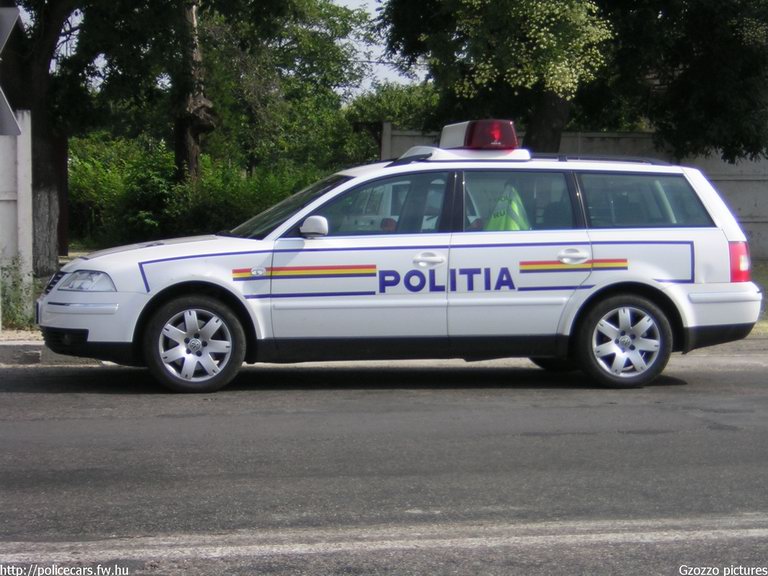 VW Passat, fotó: Gzozzo pictures
Keywords: román Románia rendőr rendőrség rendőrautó