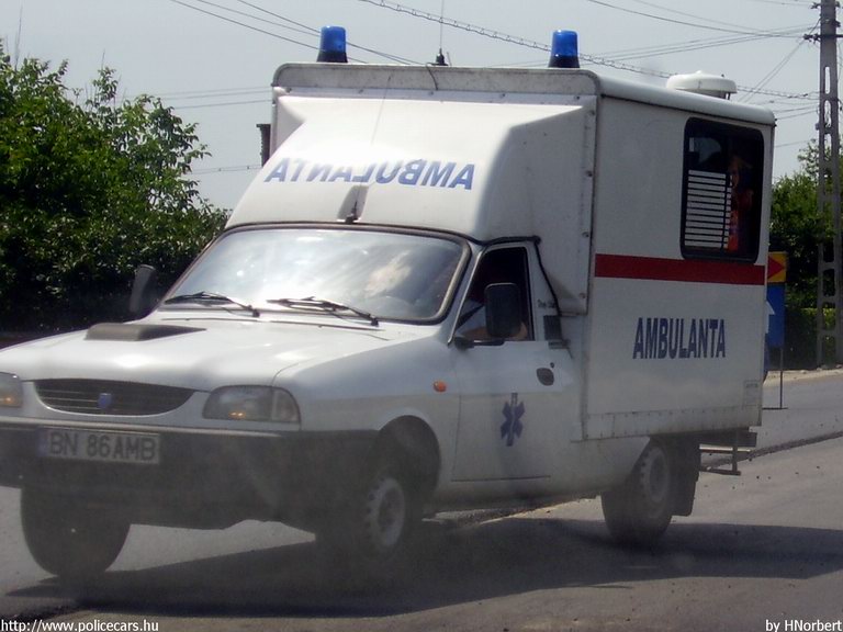 Dacia, fotó: HNorbert
Keywords: román Románia mentő mentőautó