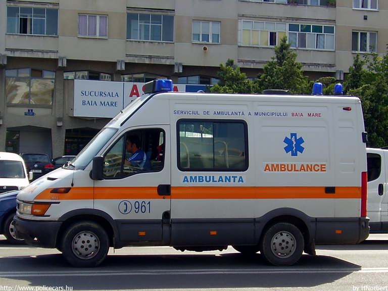 Iveco, fotó: HNorbert
Keywords: román Románia mentő mentőautó