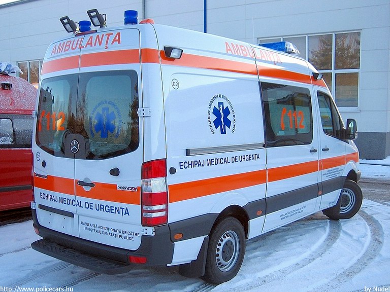 Mercedes Sprinter II, fotó: Nudel
Keywords: román Románia mentő mentőautó