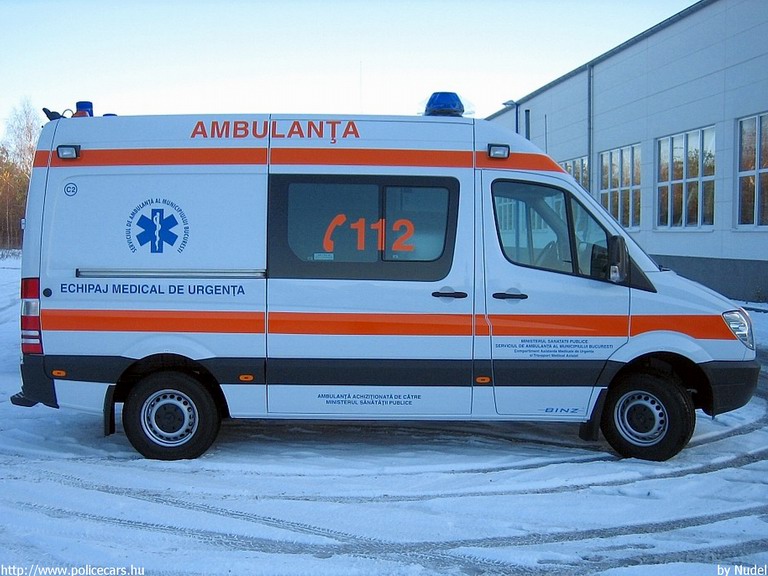Mercedes Sprinter II, fotó: Nudel
Keywords: román Románia mentő mentőautó