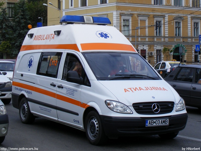 Mercedes Vito, fotó: HNorbert
Keywords: román Románia mentő mentőautó