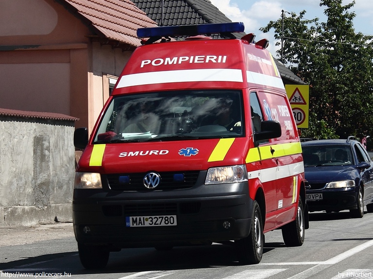 Volkswagen Transporter T5, SMURD, fotó: HNorbert
Keywords: mentő mentőautó román Románia MAI32780