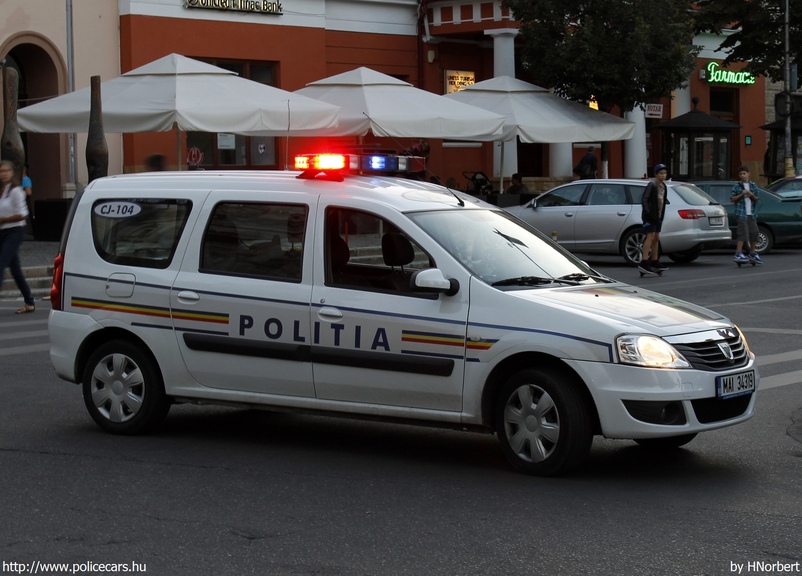 Dacia Logan MCV, fotó: HNorbert
Keywords: rendőr rendőrautó rendőrség román Románia MAI34319
