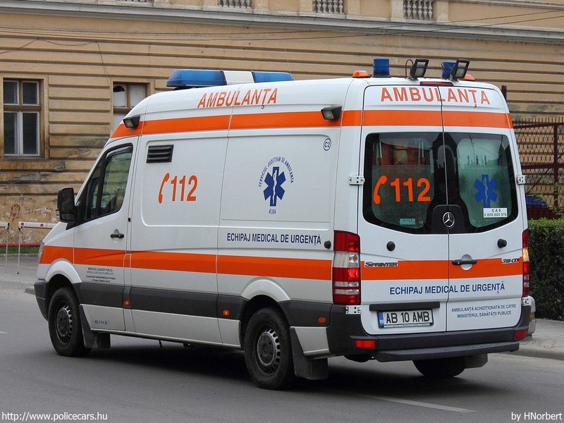 Mercedes-Benz Sprinter II 318 CDI Binz, fotó: HNorbert
Keywords: román Románia mentő mentőautó AB10AMB