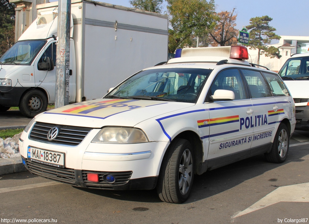 Volkswagen Passat, fotó: Colargol87
Keywords: román Románia rendőr rendőrautó rendőrség