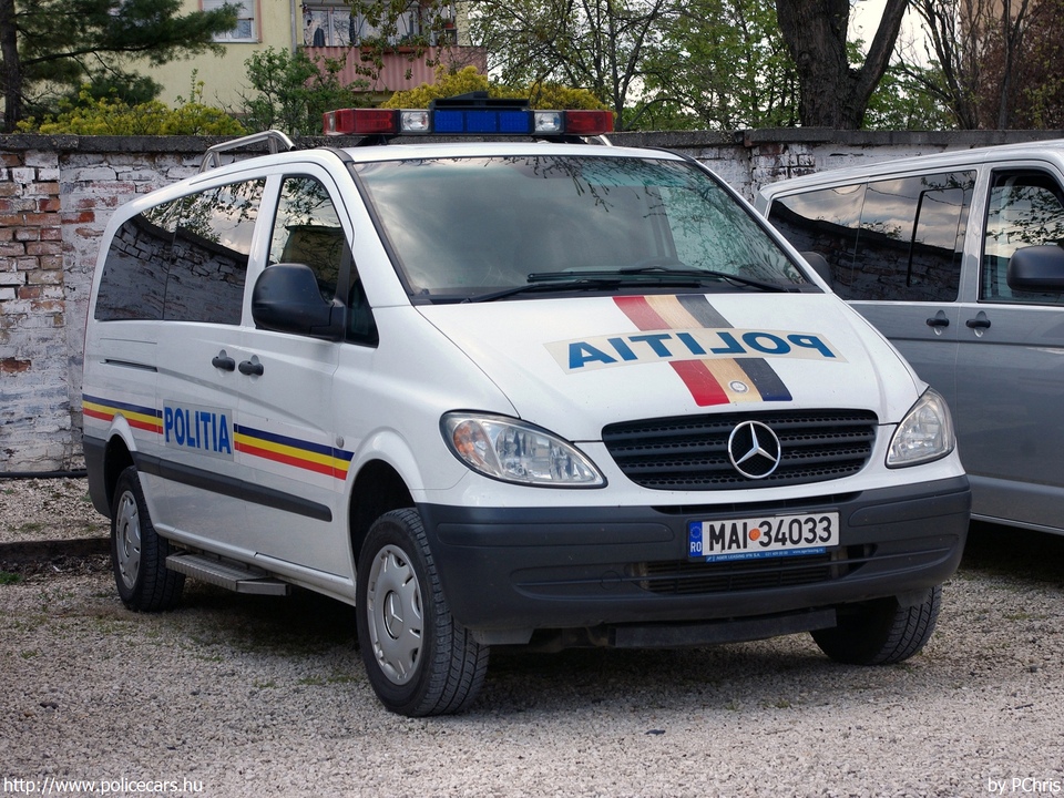 Mercedes-Benz Vito, fotó: PChris
Keywords: román Románia rendőr rendőrautó rendőrség