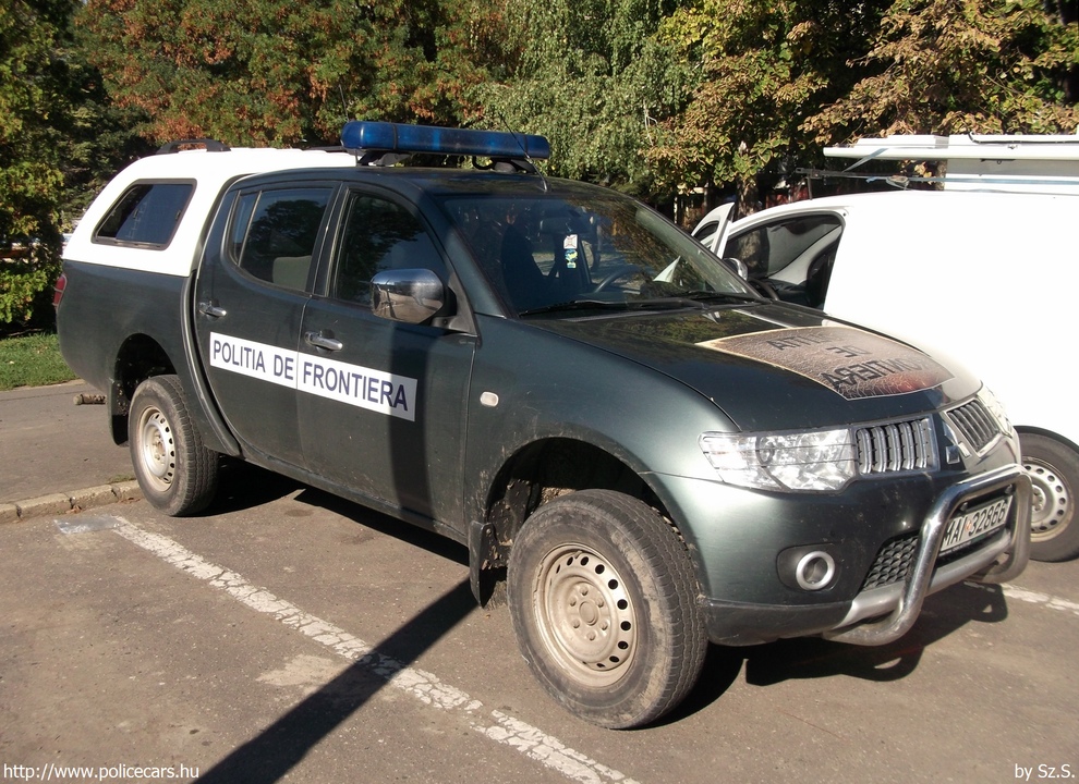 Mitsubishi L200, fotó: Sz.S.
Keywords: román Románia rendőr rendőrautó rendőrség határőrség Romania border police policecar MAI32866