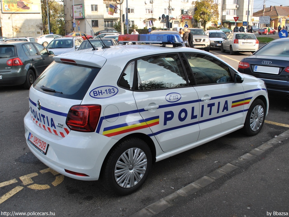Volkswagen Polo V TSI, fotó: Bbazsa
Keywords: román Románia rendőr rendőrautó rendőrség romanian Romania police policecar