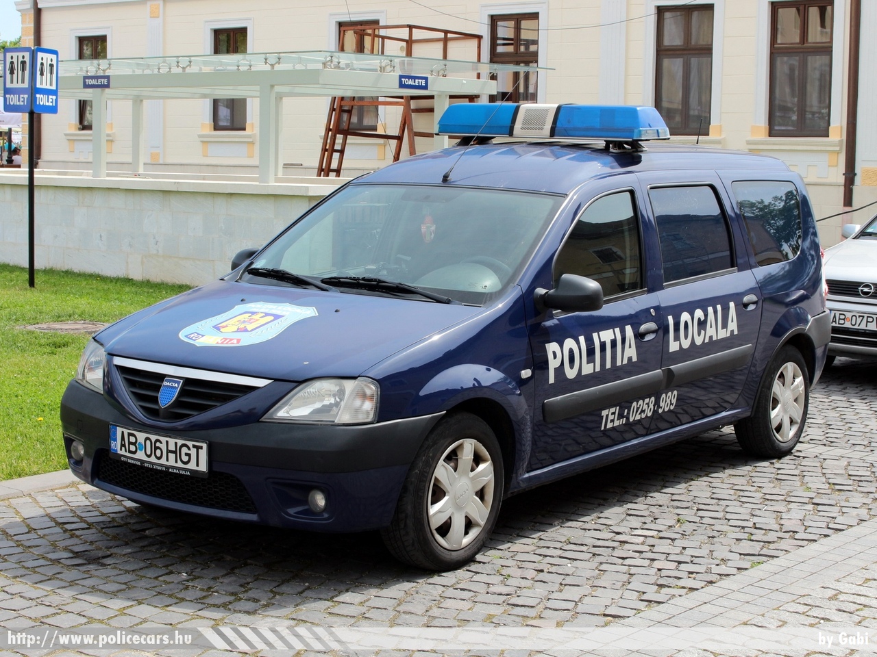Dacia Logan MCV, fotó: Gabi
Keywords: román Románia rendőr rendőrautó rendőrség Romania police policecar