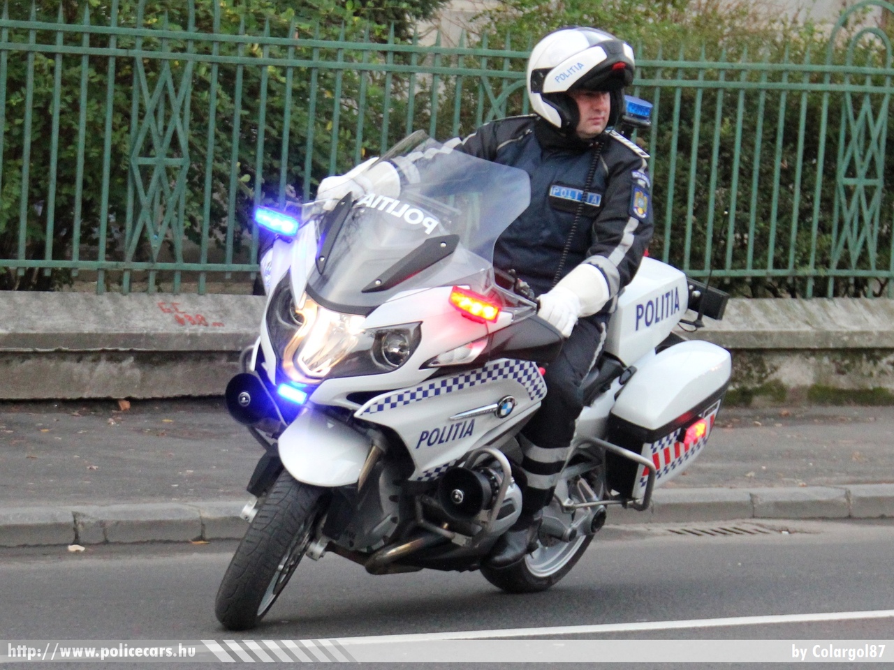 BMW R 1200 RT-P, fotó: Colargol87
Keywords: román Románia rendőr rendőrmotor rendőrség Romania police policebike