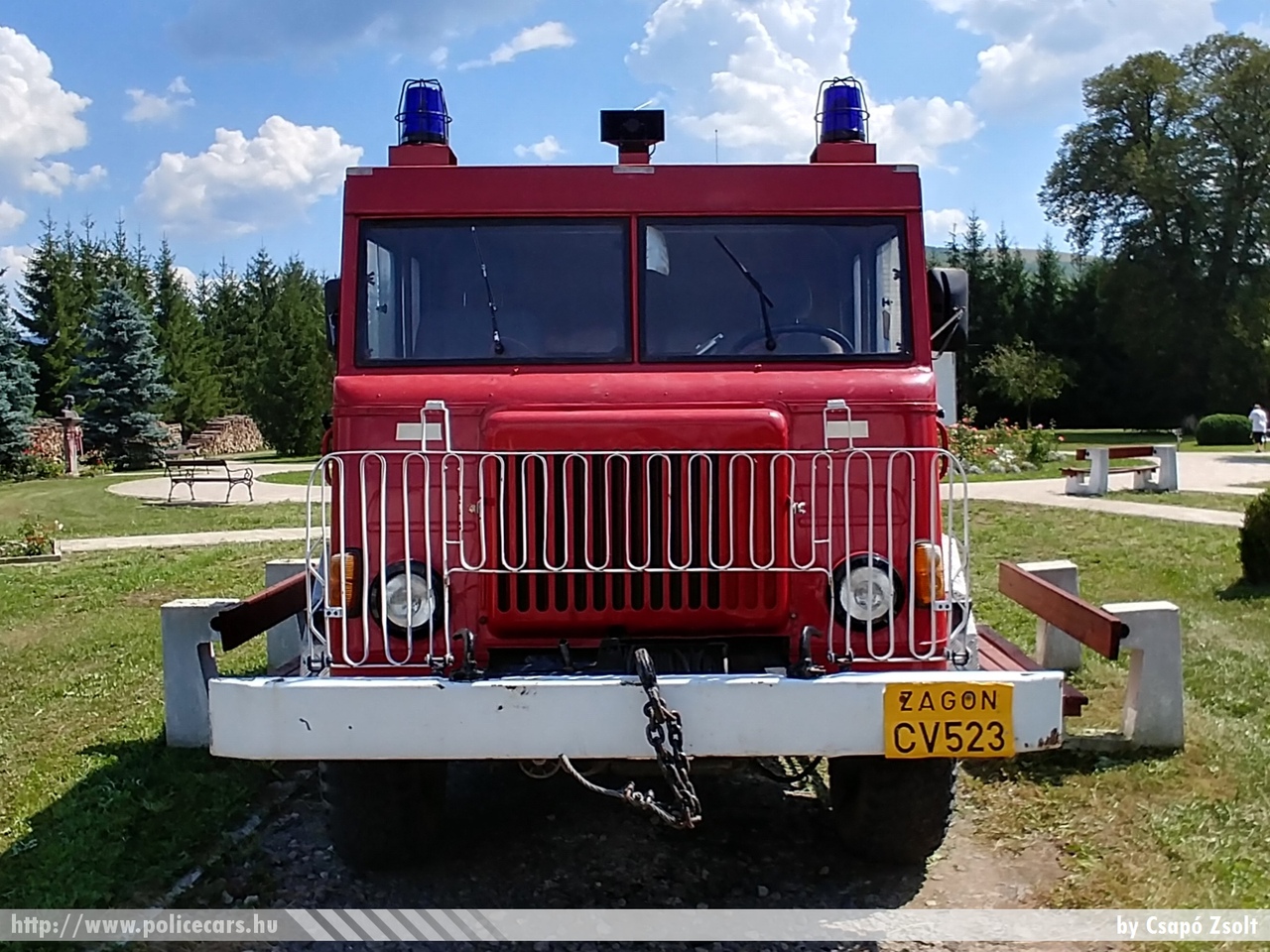 Zágoni Önkéntes Tûzoltó Egyesület, fotó: Csapó Zsolt
Keywords: román Románia tûzoltó tûzoltóautó romanian Romania fire firetruck