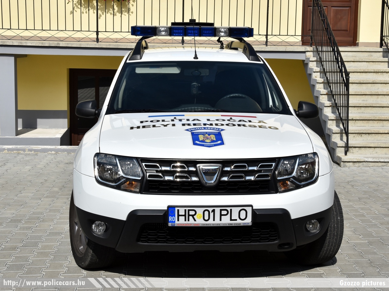 Dacia Duster, Székelyudvarhelyi Helyi Rendõrség, fotó: Gzozzo pictures
Keywords: román Románia rendőr rendőrautó rendőrség Romania police policecar