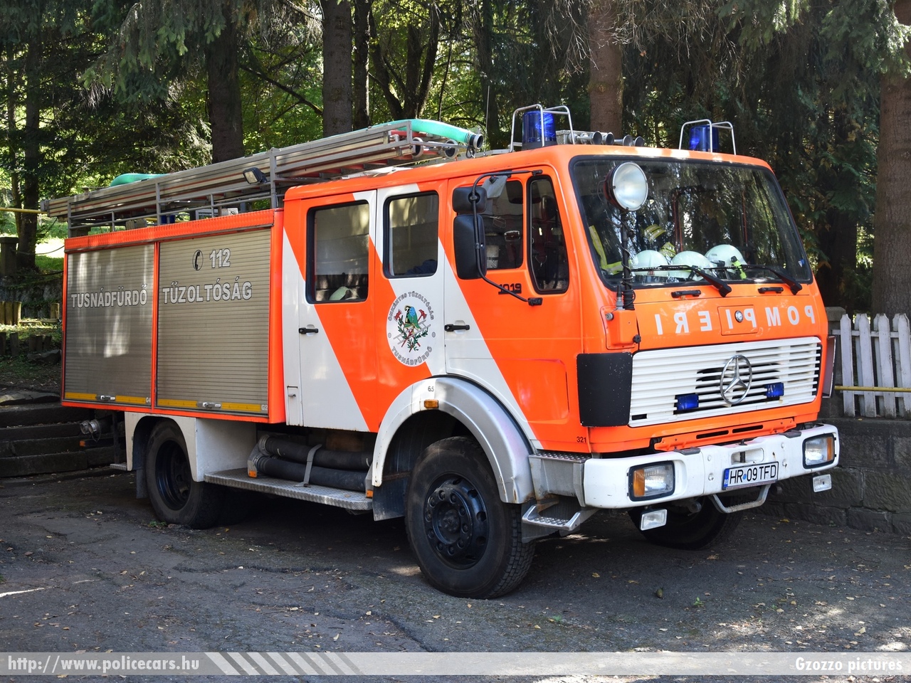 Mercedes-Benz 1019, Tusnádfürdõi Önkéntes Tûzoltó Egyesület, fotó: Gzozzo pictures
Keywords: román Románia tûzoltó tûzoltóautó romanian Romania fire firetruck