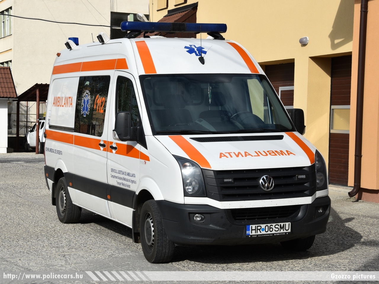 Volkswagen Crafter, fotó: Gzozzo pictures
Keywords: román Románia mentő mentőautó romanian Romania ambulance