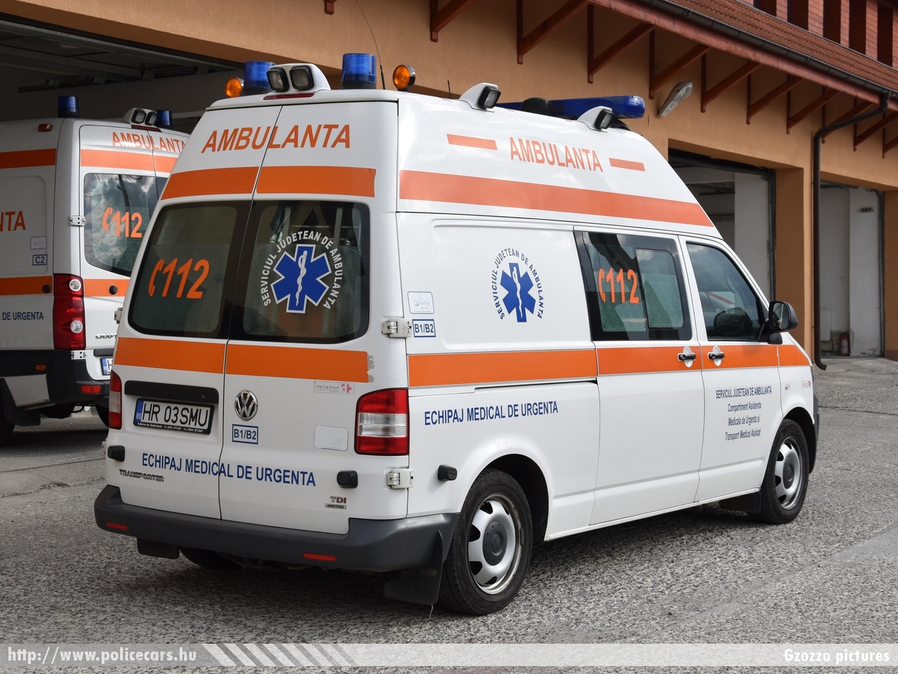 Volkswagen Transporter T5 facelift, fotó: Gzozzo pictures
Keywords: román Románia mentő mentőautó romanian Romania ambulance
