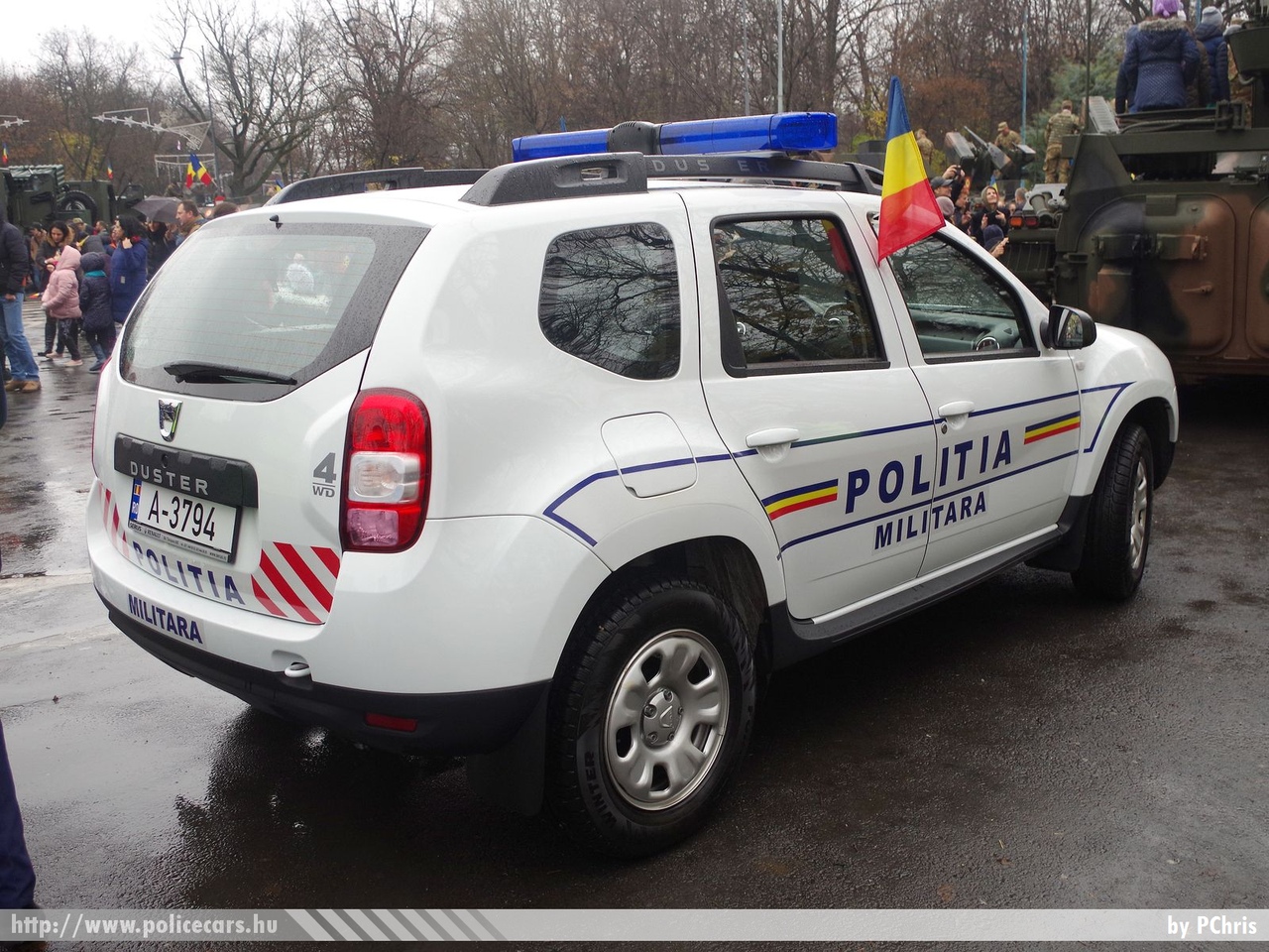 Dacia Duster, fotó: PChris
Keywords: katonai román Románia rendőr rendőrautó rendőrség Romania military police policecar