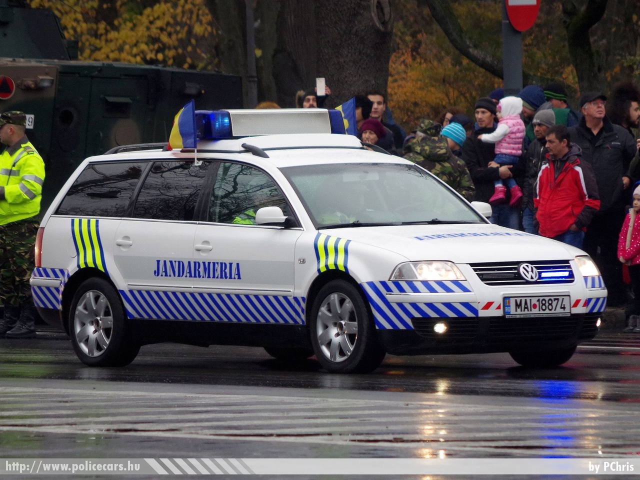 Volkswagen Passat, fotó: PChris
Keywords: jandarmeria rendőr rendőrautó rendőrség román Románia csendőrség 