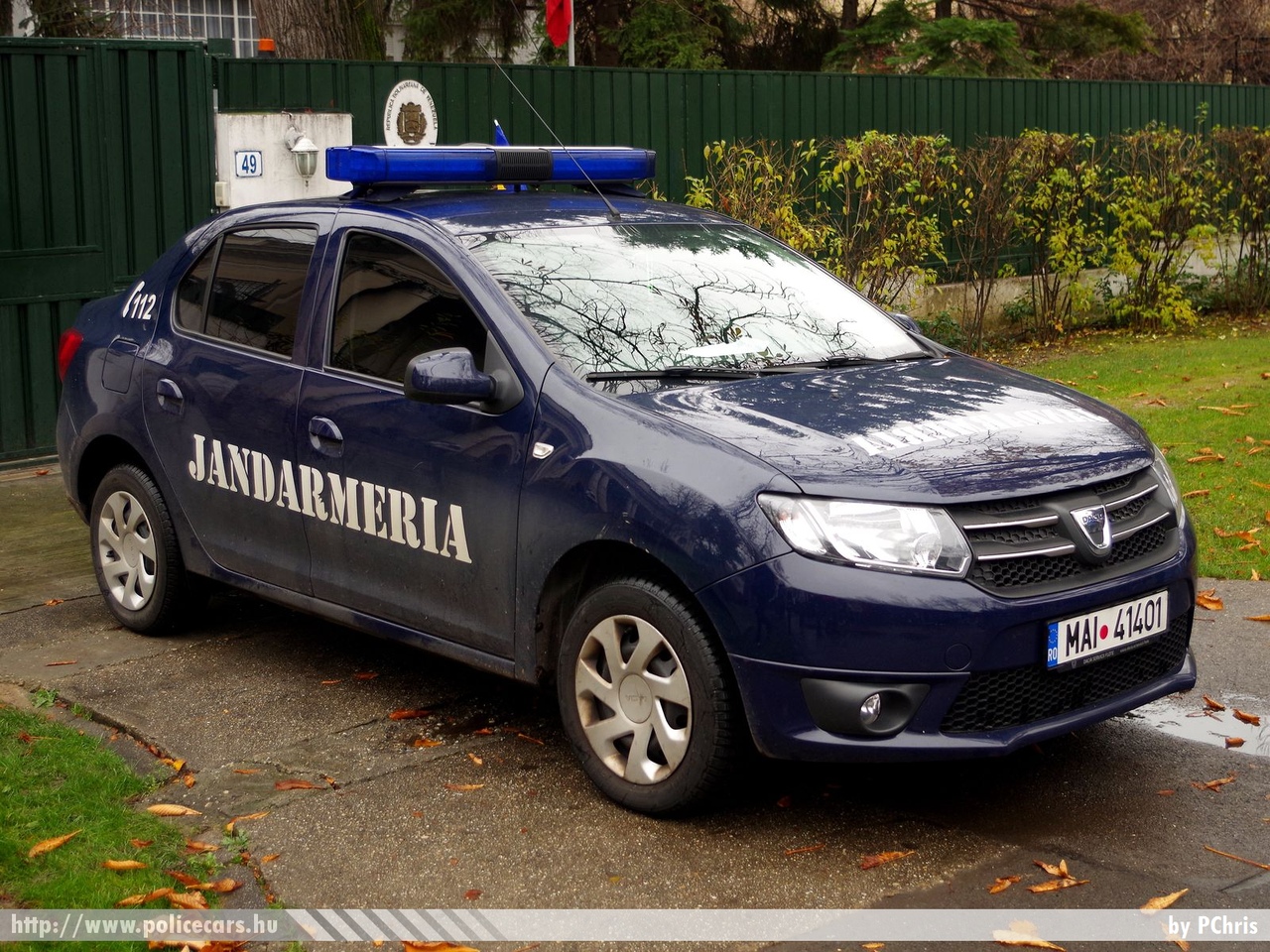 Dacia Logan, fotó: PChris
Keywords: jandarmeria rendőr rendőrautó rendőrség román Románia csendőrség 