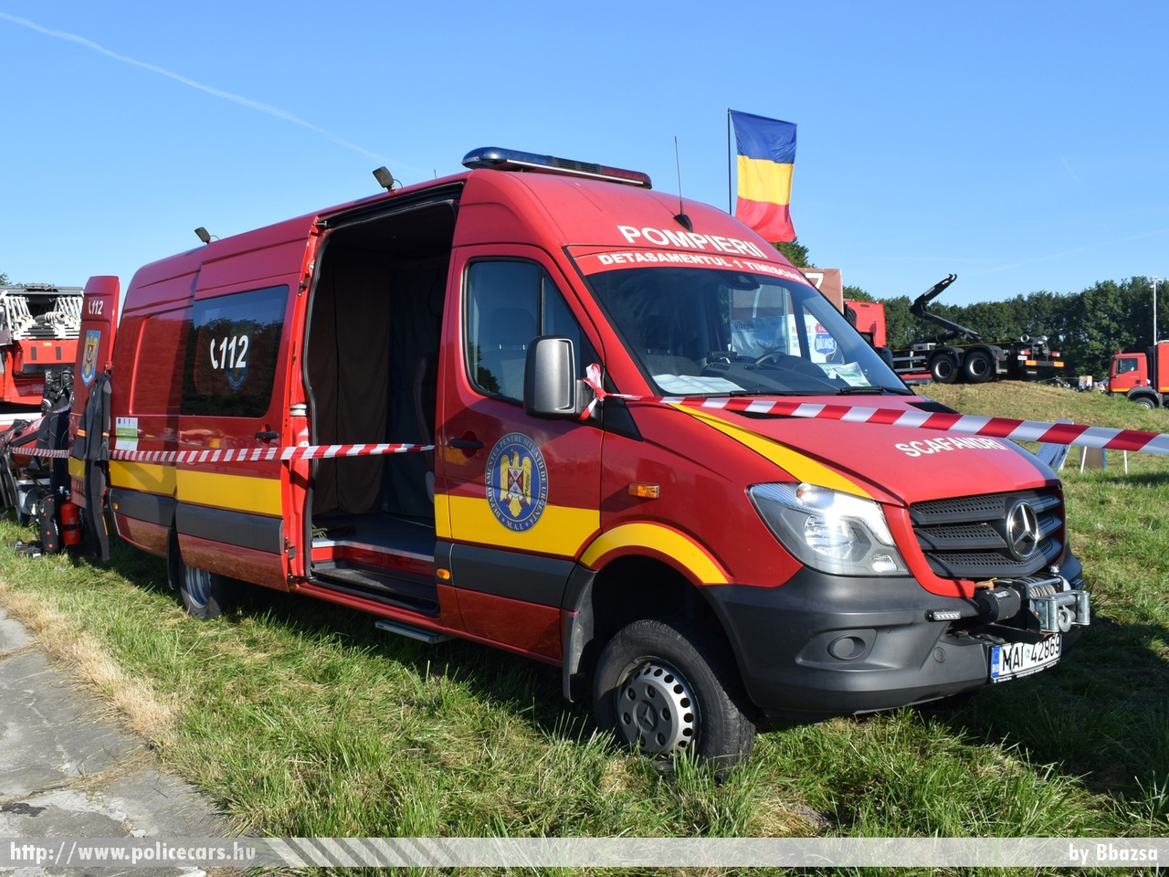 Mercedes Sprinter II facelift, fotó: Bbazsa
Keywords: fire román Románia tûzoltó tûzoltóautó romanian Romania firetruck