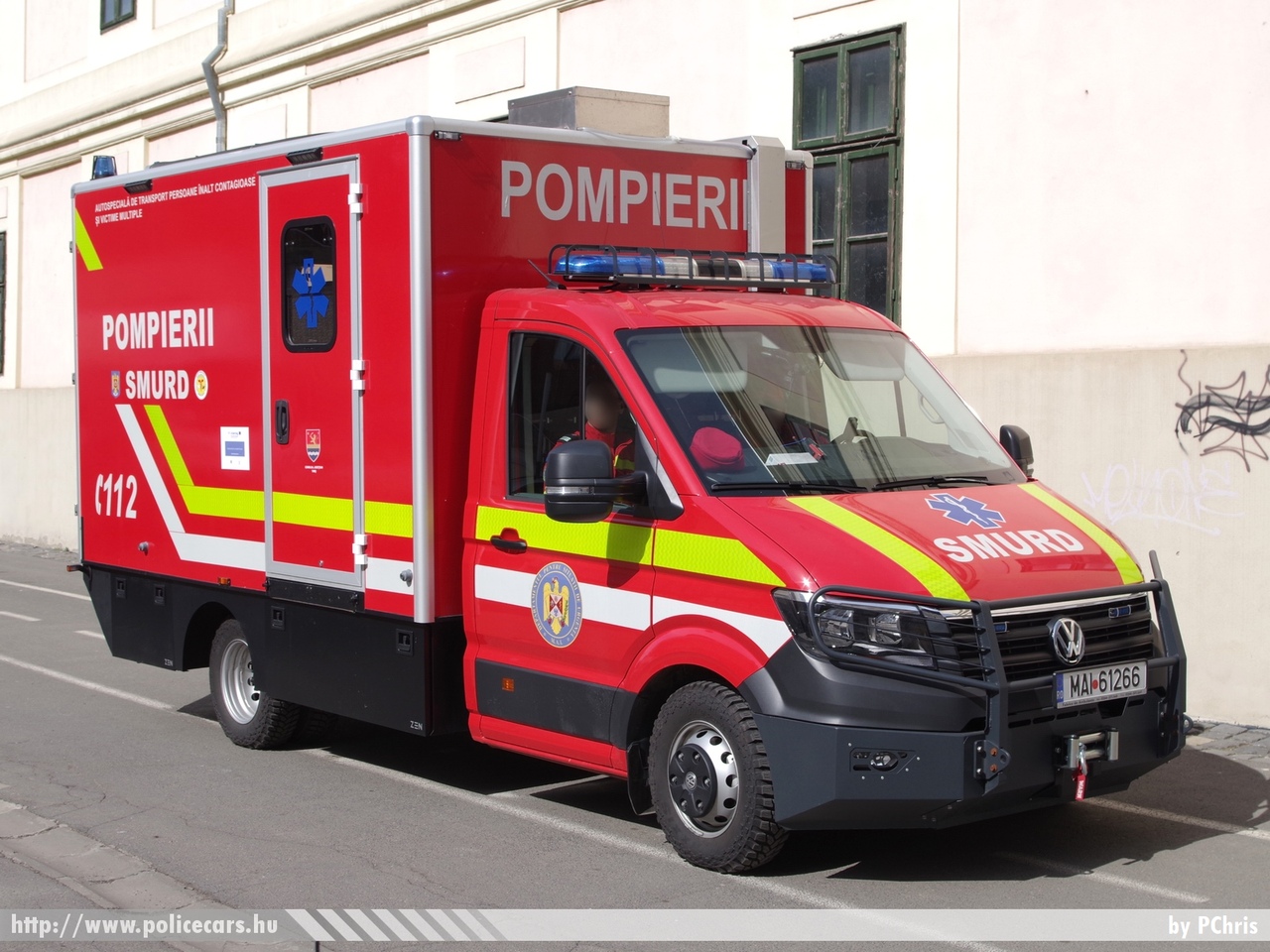 Volkswagen Crafter, Pompierii SMURD, fotó: PChris
Keywords: román Románia mentő mentőautó SMURD tûzoltó tûzoltóautó