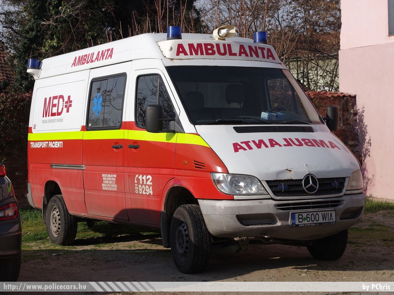 Mercedes-Benz Sprinter, Ambulanța MED București, fotó: PChris
Keywords: román Románia mentő mentőautó romanian Romania ambulance ambulanta