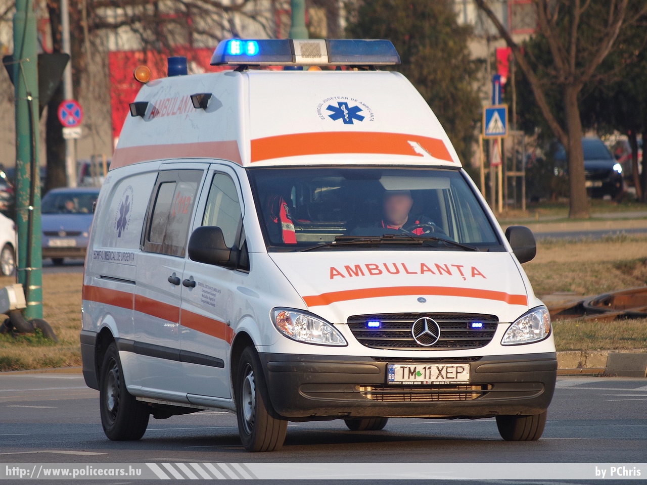 Mercedes Vito, Ambulanta, fotó: PChris
Keywords: román Románia mentő mentőautó romanian Romania ambulance ambulanta