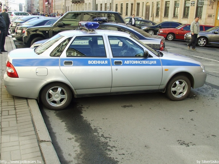 Lada VAZ 2170 Priora, fotó: SilverSisko
Keywords: rendőr rendőrautó rendőrség orosz Oroszország katonai