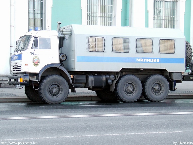 KAMAZ, fotó: SilverSisko
Keywords: rendőr rendőrautó rendőrség orosz Oroszország
