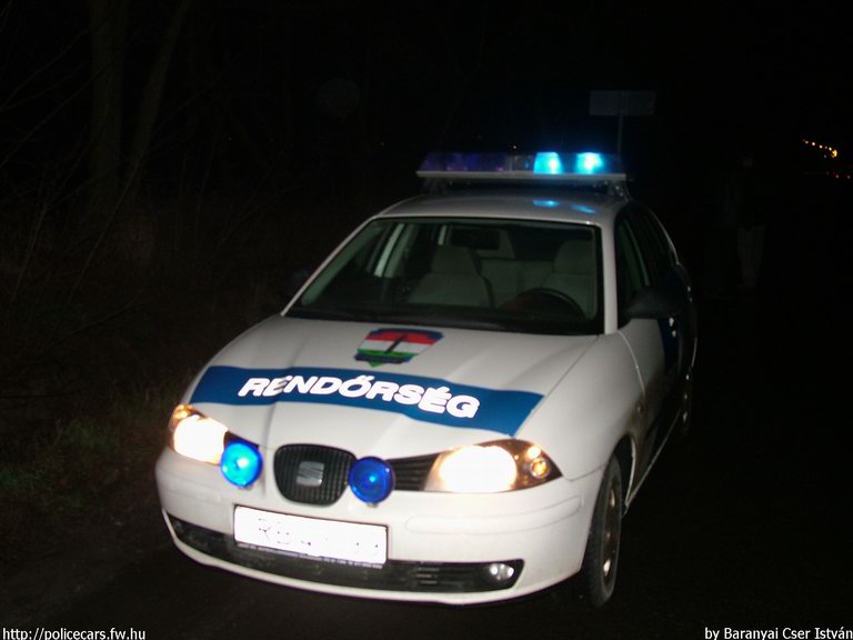 Seat Cordoba, fotó: Baranyai Cser István
Keywords: rendőrség rendőr rendőrautó RB43-99 magyar Magyarország