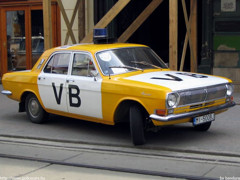 Volga, fotó: Bandura
Keywords: Szlovákia szlovák rendőrautó rendőr rendőrség csehszlovák csehszlovákia police policecar Slovakia slovakian