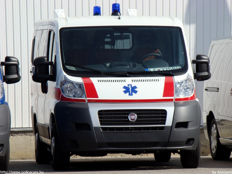 Fiat Ducato, fotó: Autopeti
Keywords: Szlovákia szlovák mentő mentőautó ambulance Slovakia slovakian