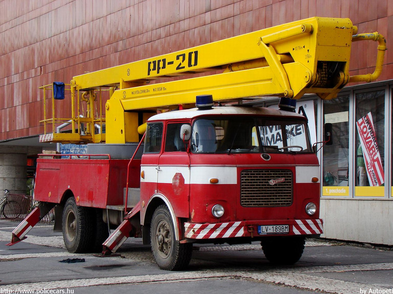 Skoda-Liaz, fotó: Autopeti
Keywords: Szlovákia szlovák tûzoltó tûzoltóautó tûzoltóság fire firetruck Slovakia slovakian