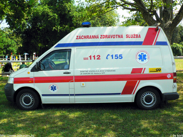 Volkswagen Transporter T5, fotó: korij
Keywords: Szlovákia szlovák mentőautó mentő ambulance Slovakia slovakian