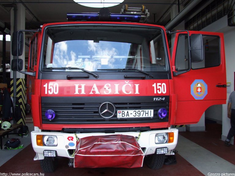 Mercedes 1124, fotó: Gzozzo pictures
Keywords: Szlovákia szlovák tûzoltó tûzoltóautó tûzoltóság fire firetruck Slovakia slovakian