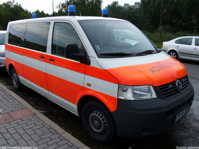 Volkswagen Transporter T5, fotó: Gzozzo pictures
Keywords: Szlovákia szlovák mentő mentőautó ambulance Slovakia slovakian