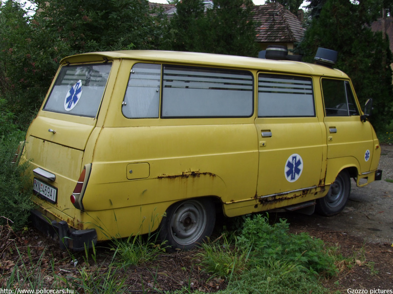 Taz Skoda 1203, fotó: Gzozzo pictures
Keywords: Szlovákia szlovák mentő mentőautó ambulance Slovakia slovakian