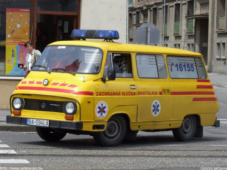 Taz Skoda 1500, fotó: Gzozzo pictures
Keywords: Szlovákia szlovák mentő mentőautó ambulance Slovakia slovakian