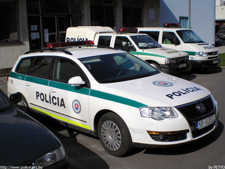 Volkswagen Passat, fotó: PETYO
Keywords: Szlovákia szlovák rendőrség rendőrautó rendőr police policecar Slovakia slovakian