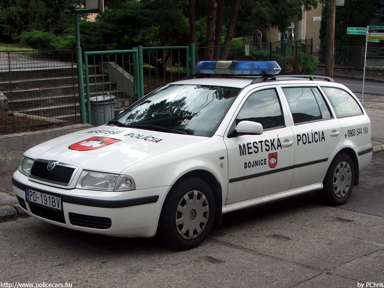 Skoda Octavia, fotó: PChris
Keywords: Szlovákia szlovák rendőrség rendőrautó rendőr police policecar Slovakia slovakian