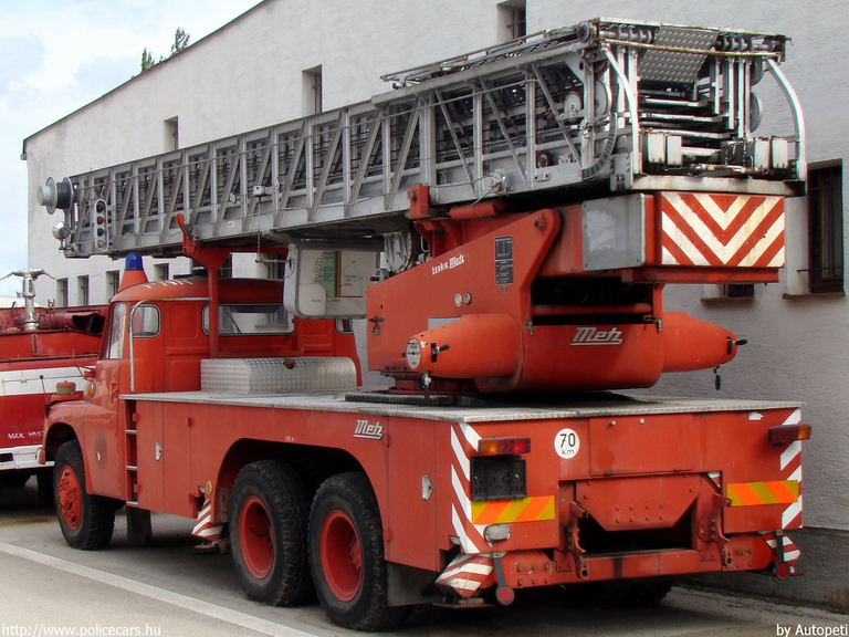 Tatra, fotó: Autopeti
Keywords: Szlovákia szlovák tûzoltó tûzoltóautó tûzoltóság fire firetruck Slovakia slovakian