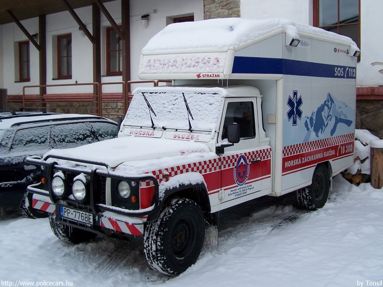 Land Rover Defender, fotó: Tonsil
Keywords: Szlovákia szlovák mentő mentőautó ambulance Slovakia slovakian